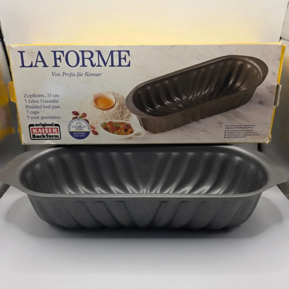 Kaiser La Forme Braided Loaf Pan 33cm Zopfform Non-Stick Made in Germany 7 Cup